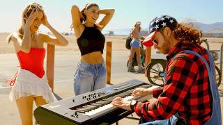 Download Lagu Hillbilly STUNS Beach Babes With INSANE Piano Skills 😍🤯 MP3