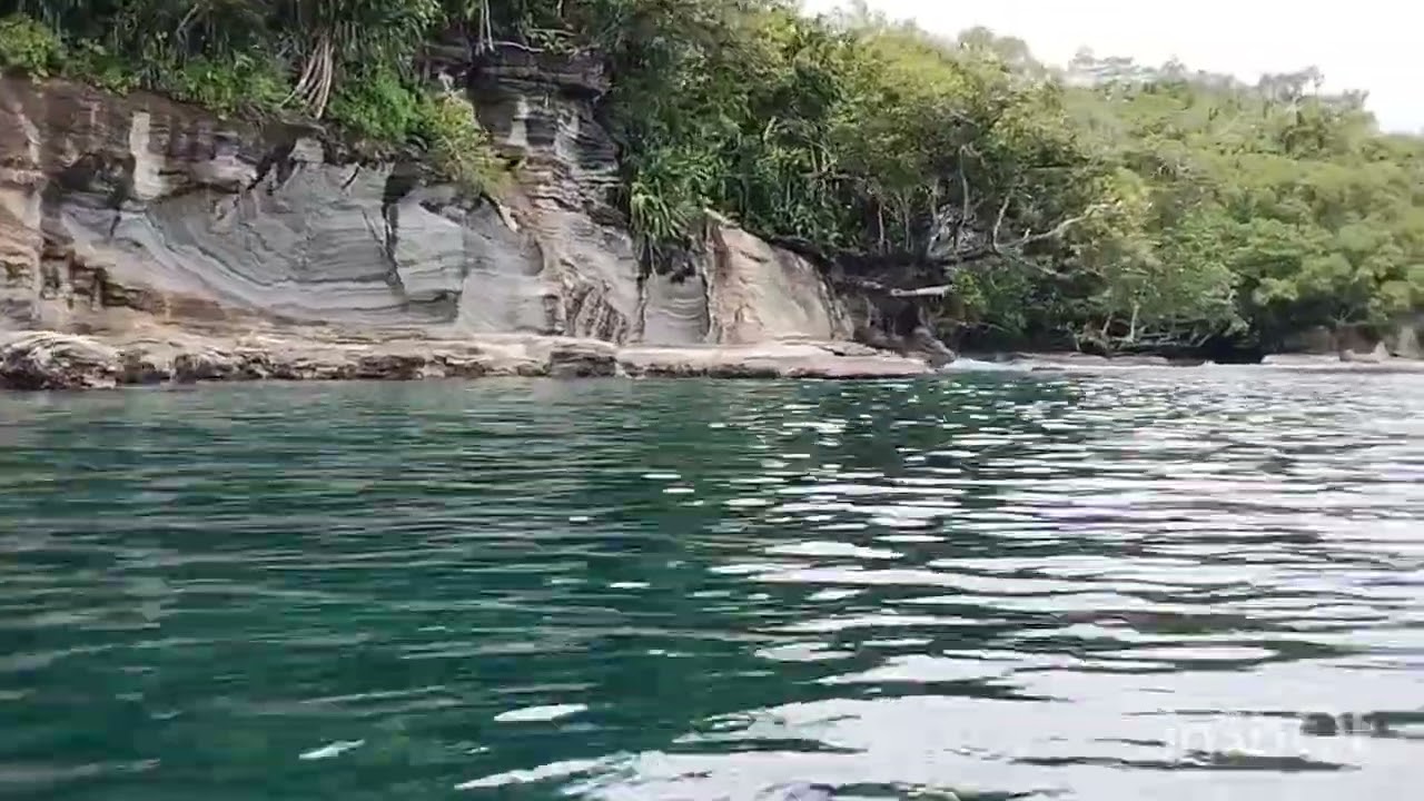 Sale varisi fly over..Moli island high way