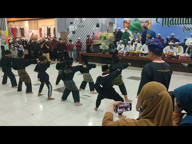 Persembahan Seni Silat Abjad class=