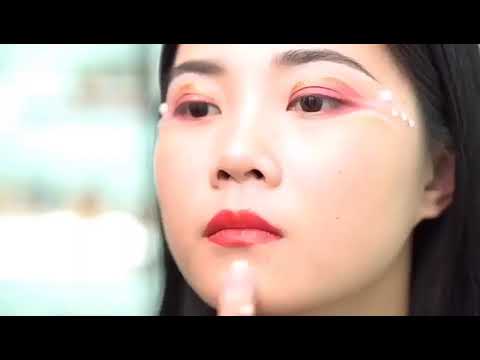 Карандаш 3 в 1 для очей для губ для брів Menow soft eyeliner pensil білий, видео 1