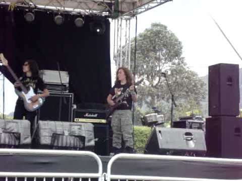 grupo thrash 50 aos colegio san carlos cancion was...