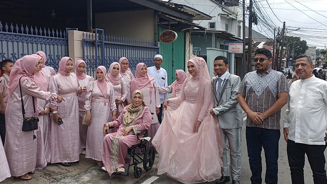ARAK2AN PENGANTIN SAYYID HAIKEL ABDILLAH BIN SYECH USMAN ALHADDAD DAN SYARIFAH FATHUM BANAHSAN S.Ak
