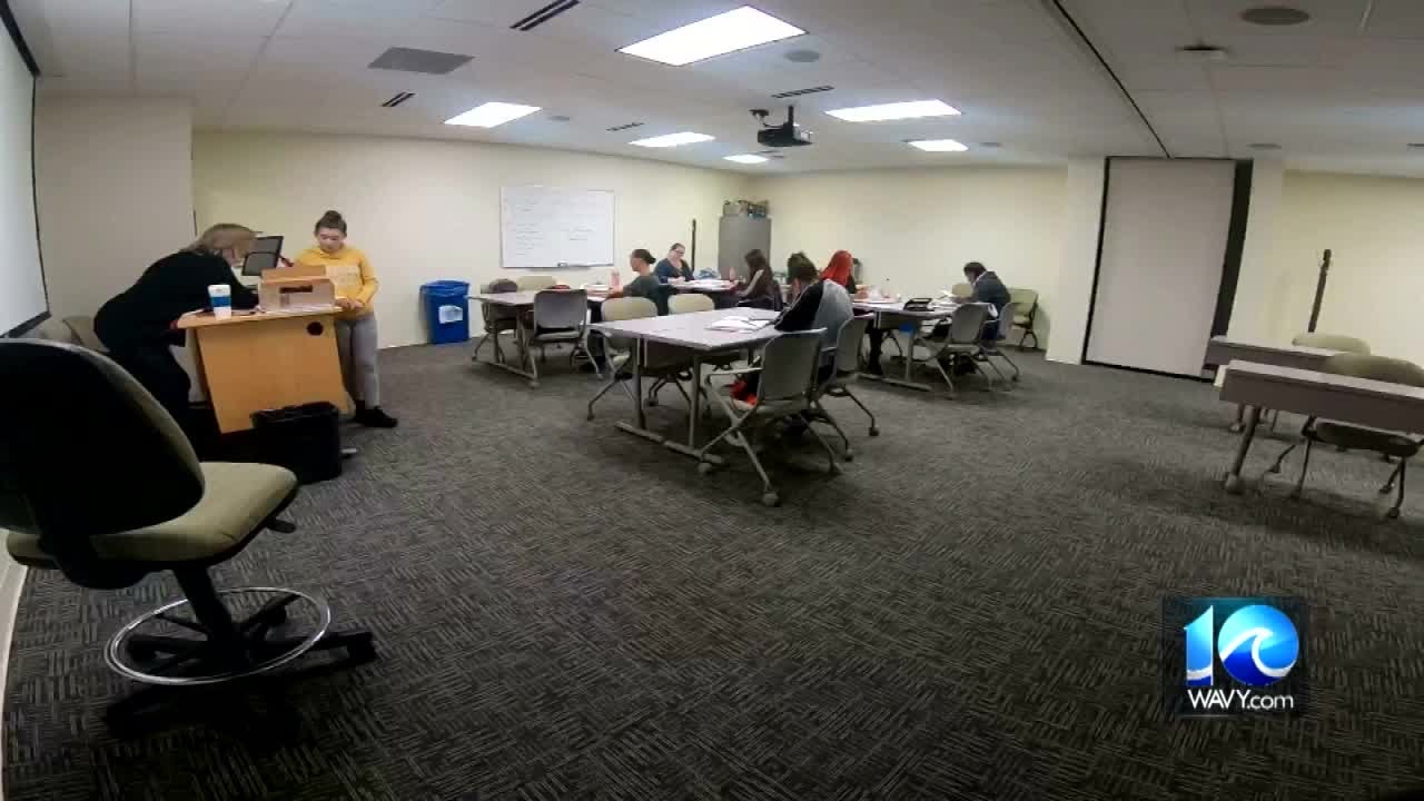 Program trains women to learn trade skills.