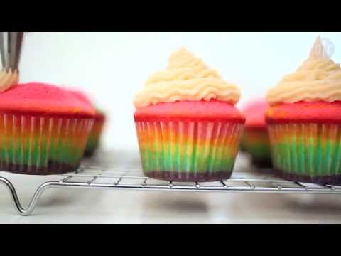 Vidéo: Comment Faire Des Cupcakes Arc-en-ciel