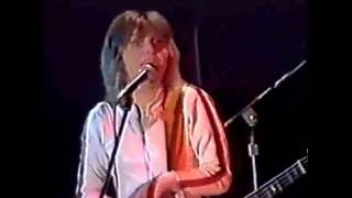 Suzi Quatro - Keep A Knockin &amp; Sweet Little Rock &#39;N&#39; Roller - LIVE 1977 Festival Hall Melbourne
