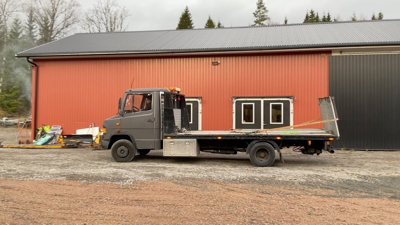 Köp Biltransport Mercedes-Benz 711D på Klaravik