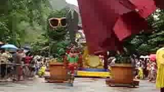 Parade 1