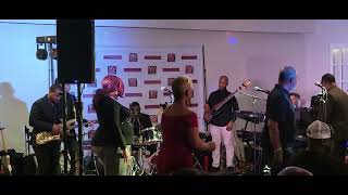 Nia Thomas Sings Blinding Lights, At Wine Down Wednesdays.