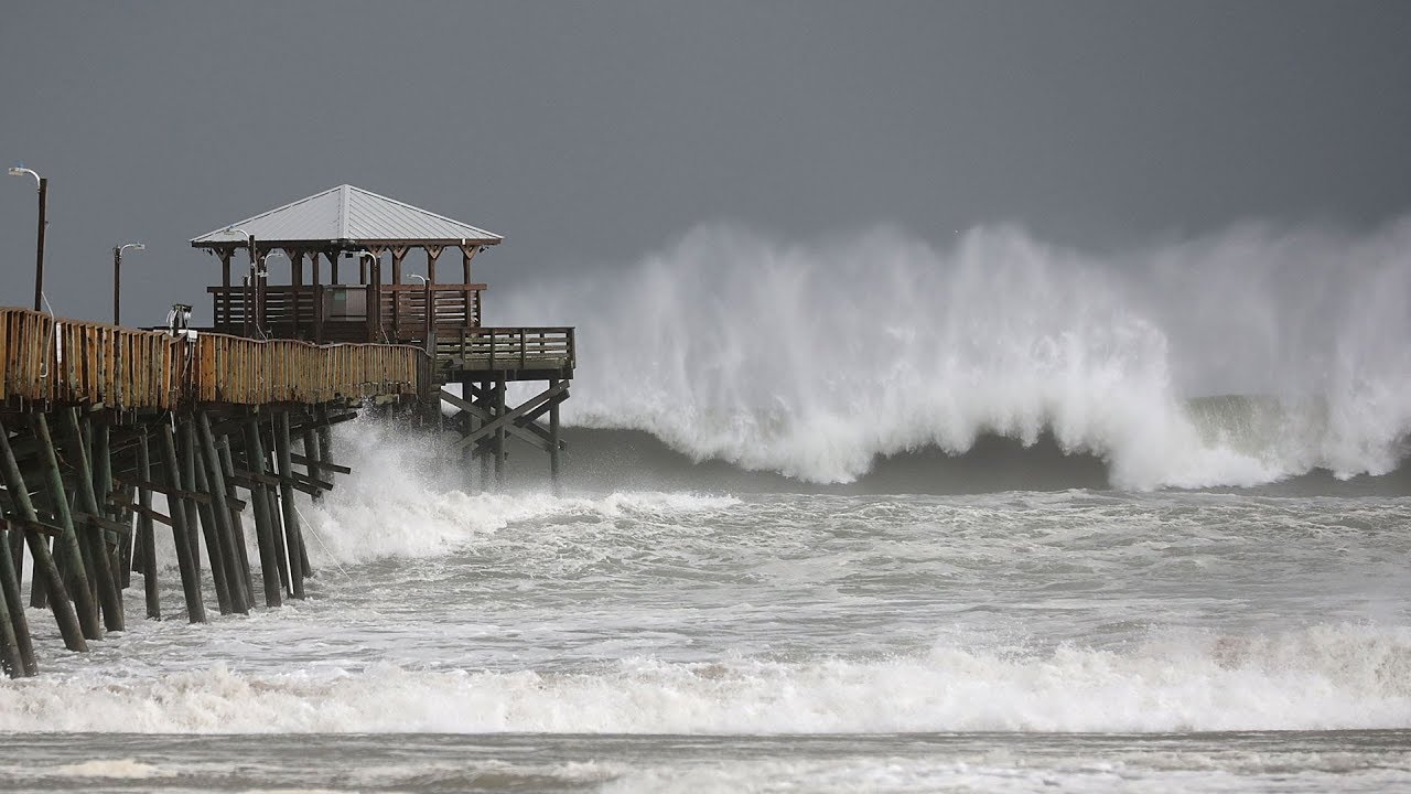 Hurricane Florence hits North Carolina coast