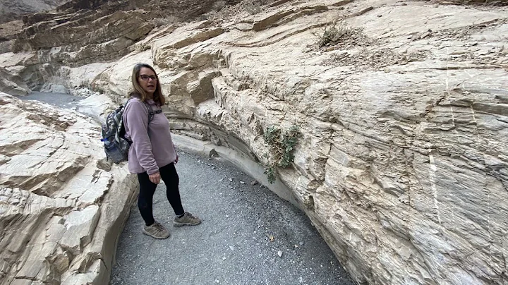 Mosaic Canyon - Some of the best hiking in Death Valley National Park