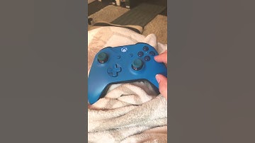 ASMR scratching and tapping on Xbox controller