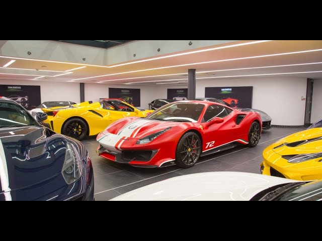 Puerto Banús has hosted a unique exhibition of supercars worth