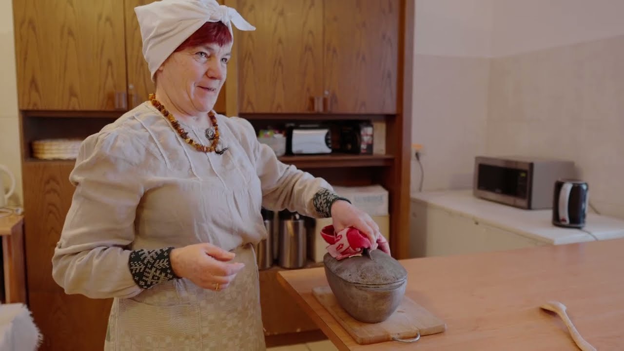 Latvijas Stāsti. Godu saimniece Antra Gotlaufa