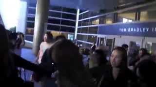 [FANCAM] 130823 f(x) Arriving @ LAX for KCON 2013/M!Countdown What's Up LA