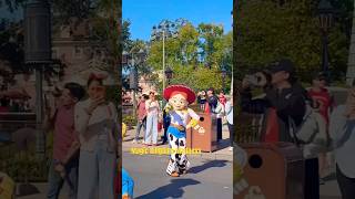 Magic Kingdom Madness Jasmine, Moana & Jessie in One Parade! ✨🎉 #disney #parade #shorts
