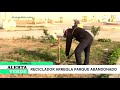 Reciclador arregla parque abandonado en Chimbote