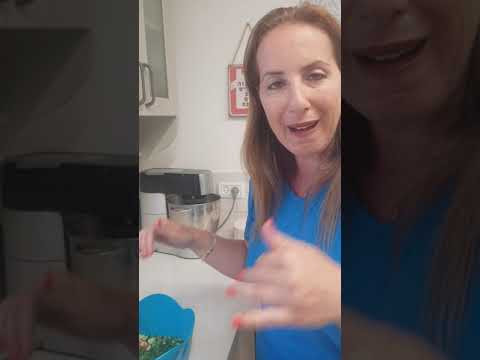 סלט בורגול ועדשים שחורות