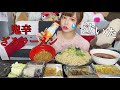 鬼辛ざるラーメン食べて泣く女【大食い】