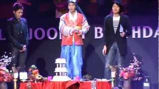 2012.04.17 Lee Joon Gi Happy Birthday --wear Hanbok part 1 by loosc3.MPG