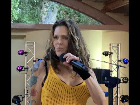 BETH HART SOLO - ISOLATION