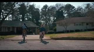 car chase scene stranger things// eleven flips van