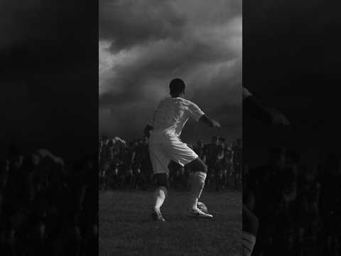 Jamal Musiala turning