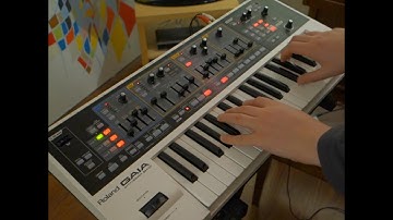 Roland Gaia SH-01 Synth jam November 2nd 2014 by Geoffmobile