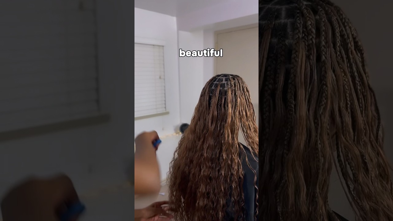 Косы русалки на густых волосах. 