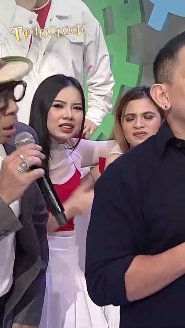 Mga misis na tirador ng Christmas bonus! #shorts | TiktoClock