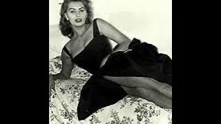 Sophia Loren : Zoo Be Zoo Be Zoo