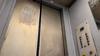 видео: 🗿Переобшитый пассажирский лифт КМЗ 1999 г. | г. Балашиха, Спортивная ул., 17 картинка: 🗿Переобшитый пассажирский лифт КМЗ 1999 г. | г. Балашиха, Спортивная ул., 17