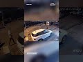 Cái kết cho các dân chơi phố thích thể hiện lúc nửa đêm. May mà camera ghi lại rõ mồn một