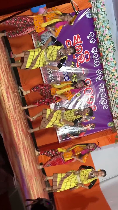 Adiwasi jangale rakhwalare #viraldancevideo #trendingdance #adiwasi #newsong #trendingreels #ytdance