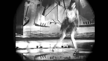 (1925) Josephine Baker dancing the original charleston