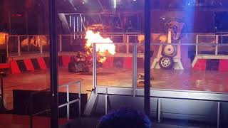 The Kegs vs Concussion - Robot Wars series 10 audience footage