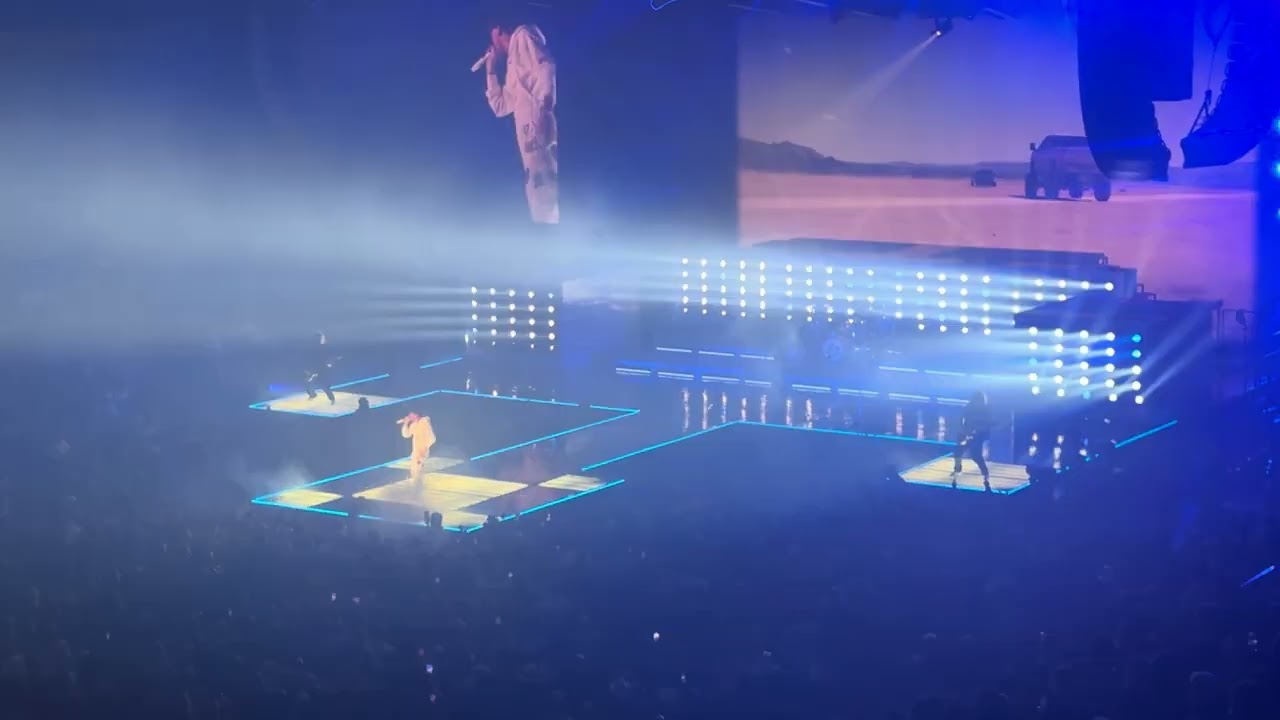 Went go see Bailey Zimmerman in Concert at the Hertz in Estero Florida today 