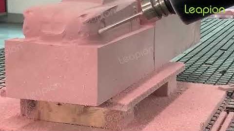 Leapion 4 axis CNC router engrave wood car