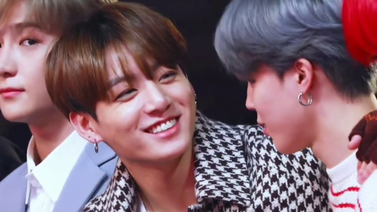 간질간질 설레는 국민 연애 모음 /jikook/kookmin