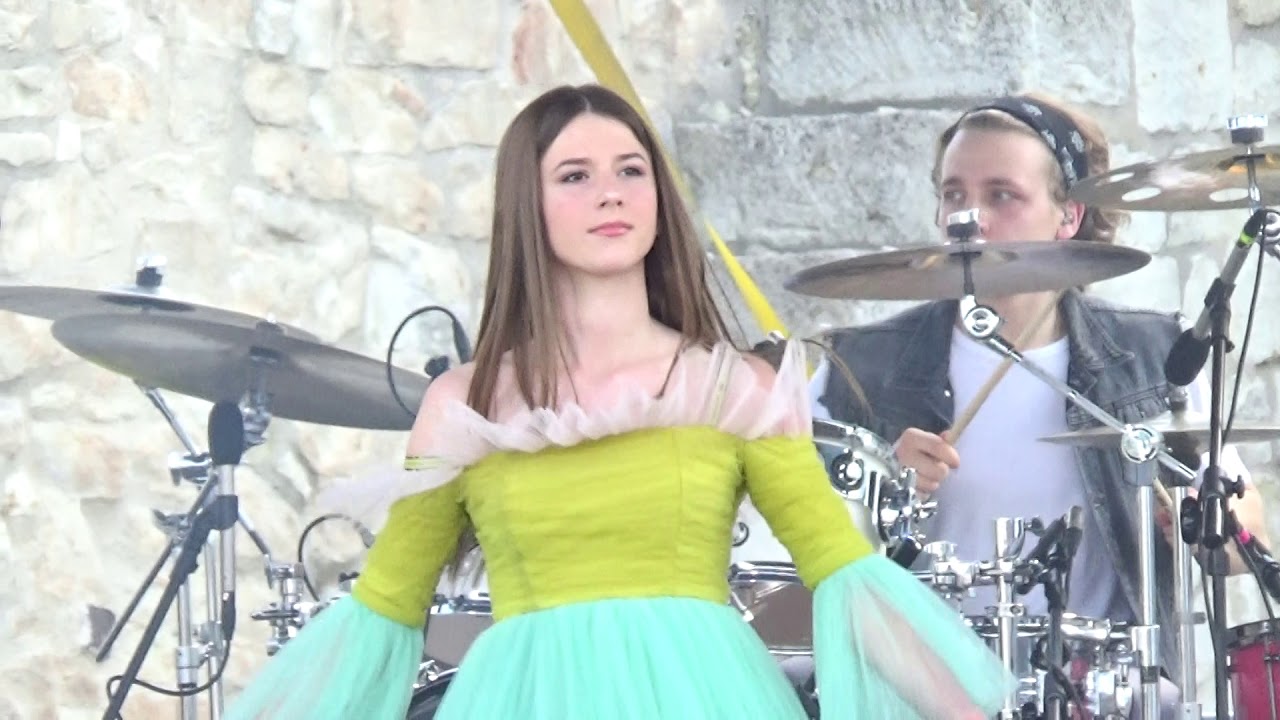 ROXIE WĘGIEL- Dua Lipa / Kazimierz Dolny / 25 - 05 - 2019.