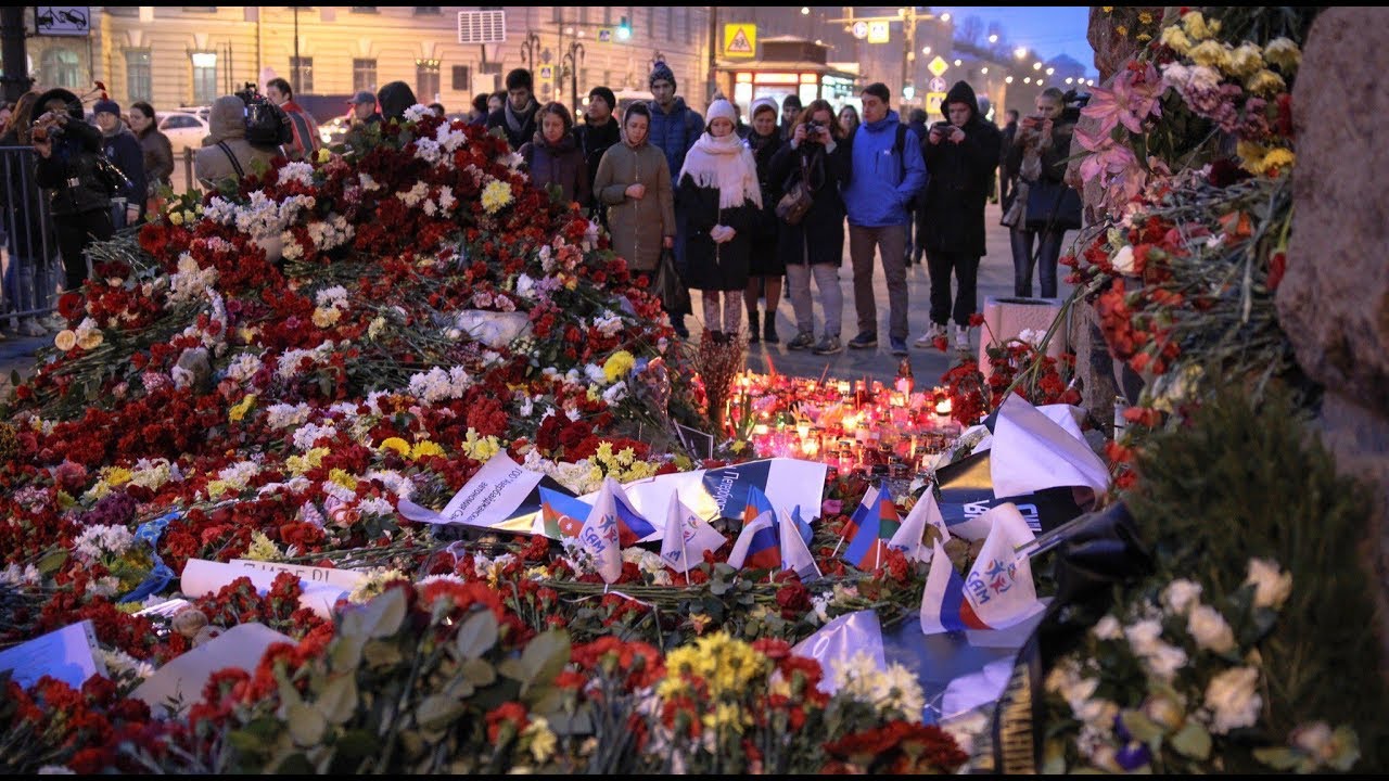 Теракт в 2017 году. 3 Апреля 2017 Санкт-Петербург теракт. Теракт в Петербурге метро 2017г. 3 Апреля 2017 Санкт-Петербург теракт в метро. Взрыв в метро Петербурга 3.04.2017.