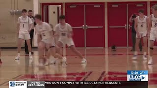 West Boys Basketball Tops New Ulm To Open Postseason Play