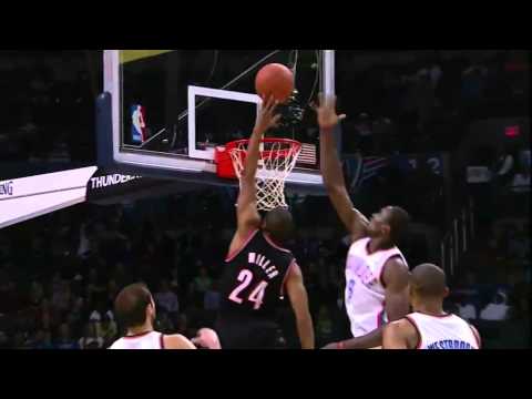 Andre Miller takes Westbrook to SCHOOL (Nov. 12, 2...