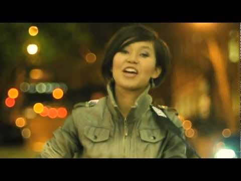 Debbie Ekaputri - Hey Child (Official Music Video)...
