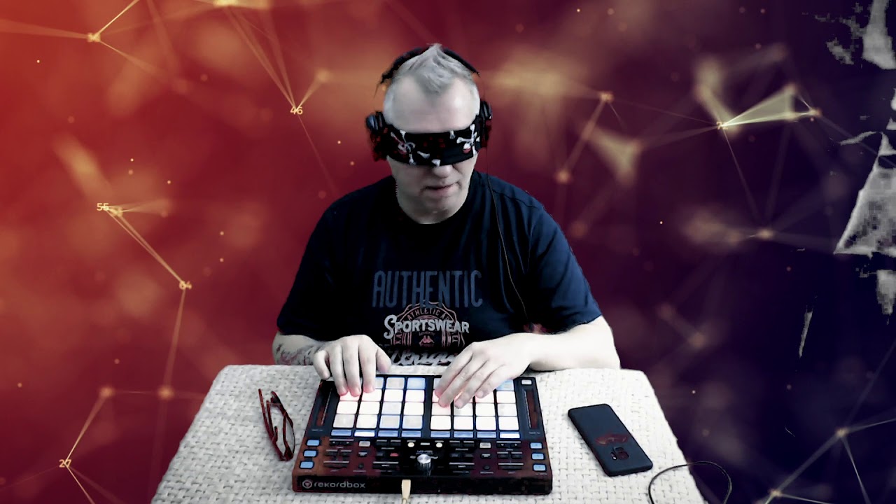 Bird Box Challenge DJ Routine by BERGWALL - YouTube