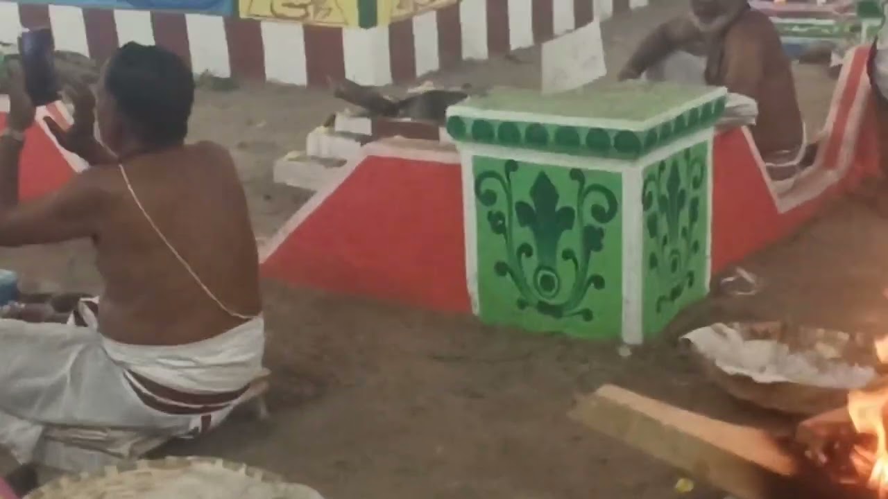 கும்பாபிஷேக யாக 146 குண்டம்ஸ்ரீ வரதராஜ பெருமாள் மன்னர் காலத்து கோவில் ராசிபுரம் நாமக்கல் மாவட்டம்