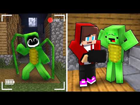 Maizen and Mikey are watching a strange replica of Mikey in Minecraft!