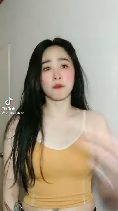 sarah de leon viral