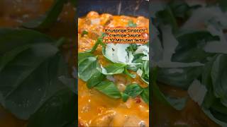 🍅🍝 Cremige Tomaten-Gnocchi #shorts #pasta #vegetarian