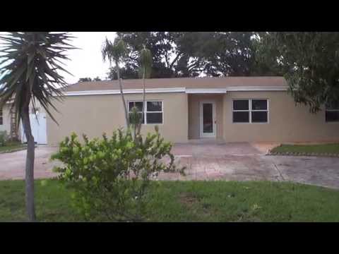 Home for Rent in West Palm Beach: Lantana Home 3BR/2BA by West Palm Beach Property Management