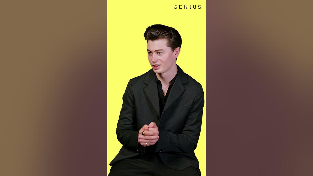 Elliot James Reay breaks down what falling in love means to him 💛 #Genius